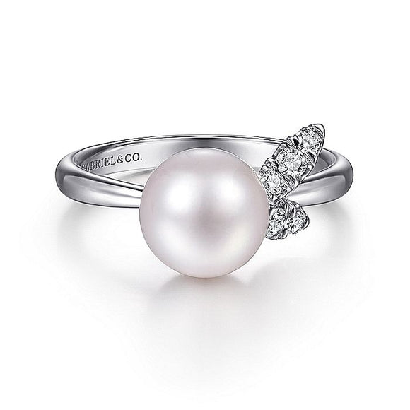 Gabriel & Co. - LR51805W45PL - 14K White Gold Pearl Ring with Diamond Leaves